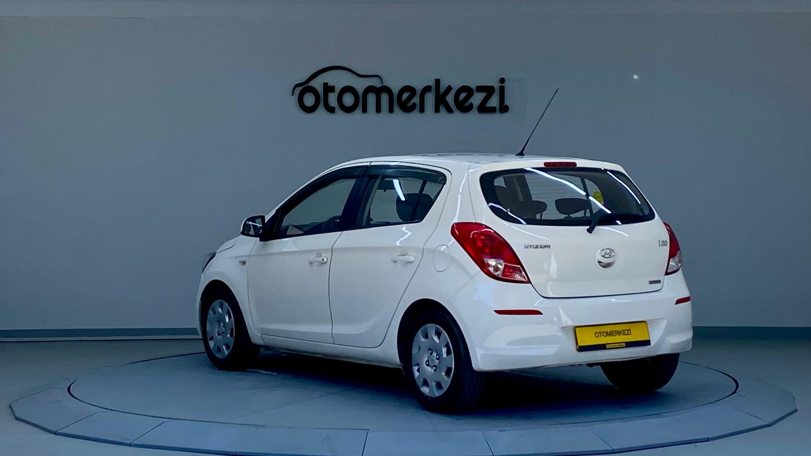 HYUNDAI i20 7